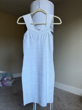 Express White Sleeveless Bandage Midi Dress with Scoop Neck